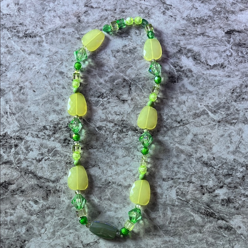 Elegant Green and Yellow Beaded Necklace